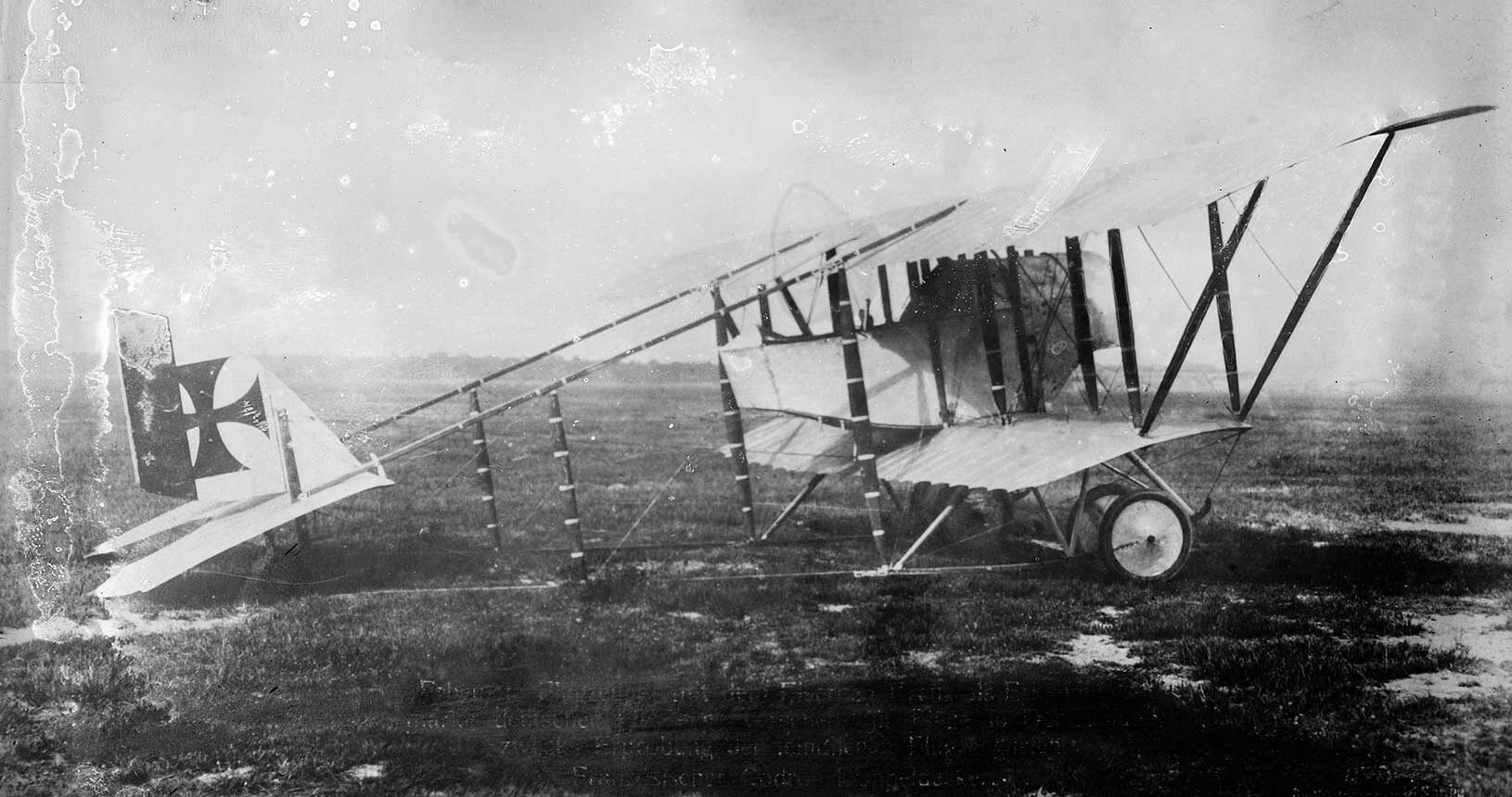 Französischer Doppeldecker Caudron G-III, ca. 1916, von deutschen Truppen erbeutet (Public Domain)