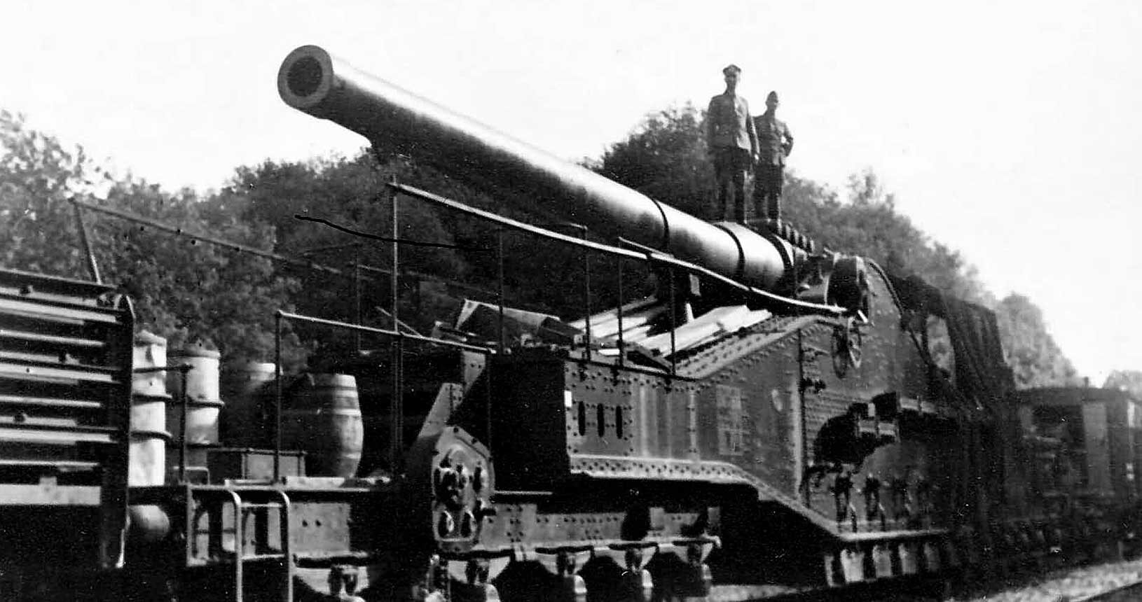 274 mm Eisenbahngeschütz der französischen Armee (1917) - Public Domain