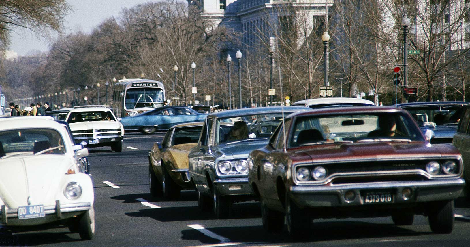 Straßenverkehr in Washington D.C. im Jahr 1971, Foto: Cecil W. Stoughton (1920–2008) - Public Domain